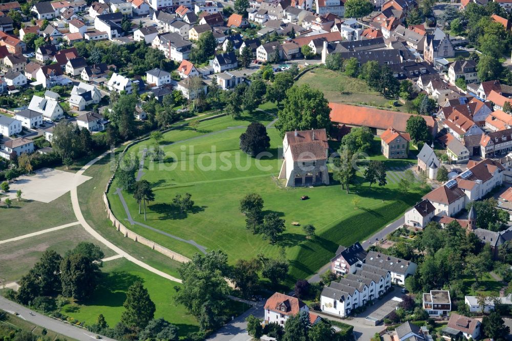 Luftbild Lorsch - Geschichts- Denkmal Kloster Lorsch an der Nibelungenstraße in Lorsch im Bundesland Hessen