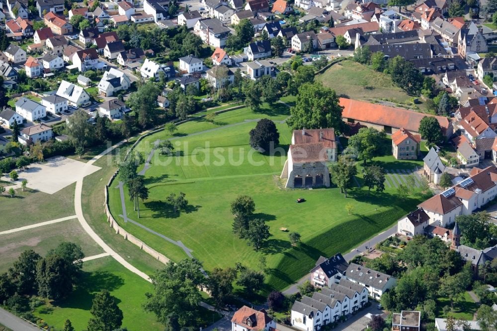 Luftaufnahme Lorsch - Geschichts- Denkmal Kloster Lorsch an der Nibelungenstraße in Lorsch im Bundesland Hessen