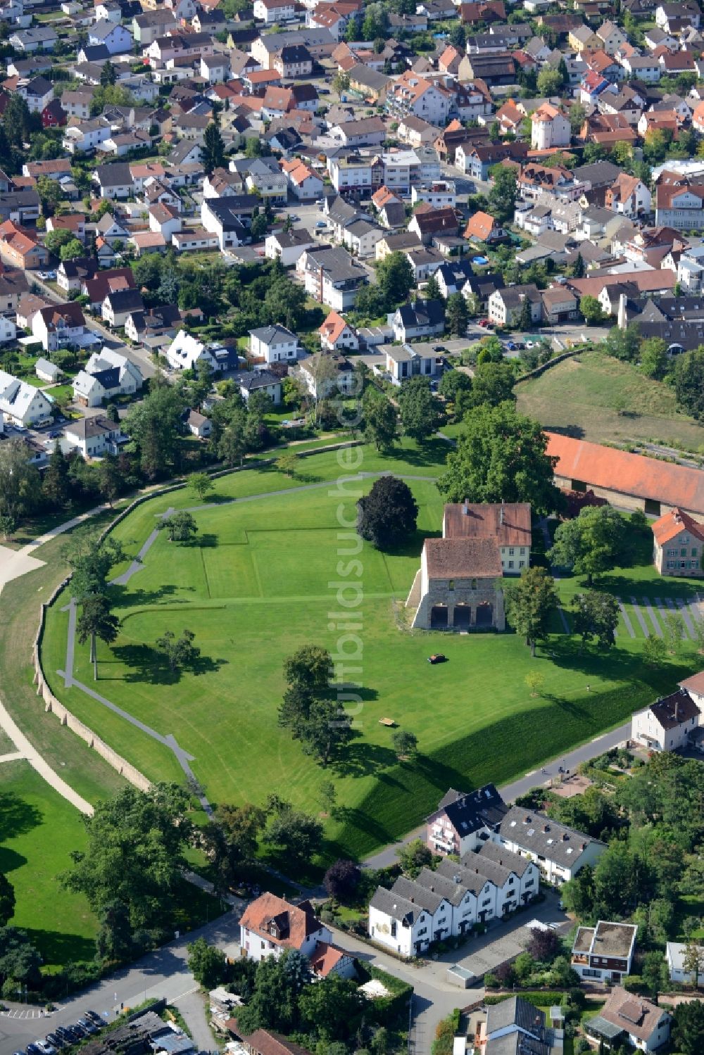 Lorsch von oben - Geschichts- Denkmal Kloster Lorsch an der Nibelungenstraße in Lorsch im Bundesland Hessen