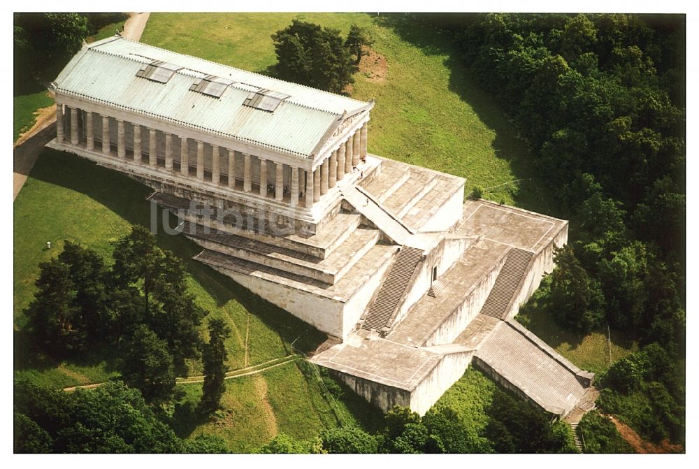 Luftbild Donaustauf - Geschichts- Denkmal Nationaldenkmal Walhalla in Donaustauf im Bundesland Bayern, Deutschland