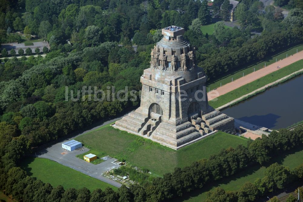 Leipzig aus der Vogelperspektive: Geschichts- Denkmal Völkerschlachtdenkmal in Leipzig im Bundesland Sachsen