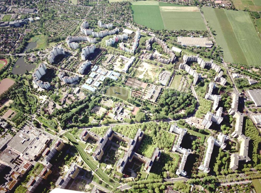 Berlin - Reinickendorf aus der Vogelperspektive: GESOBAU AG Märkisches Viertel