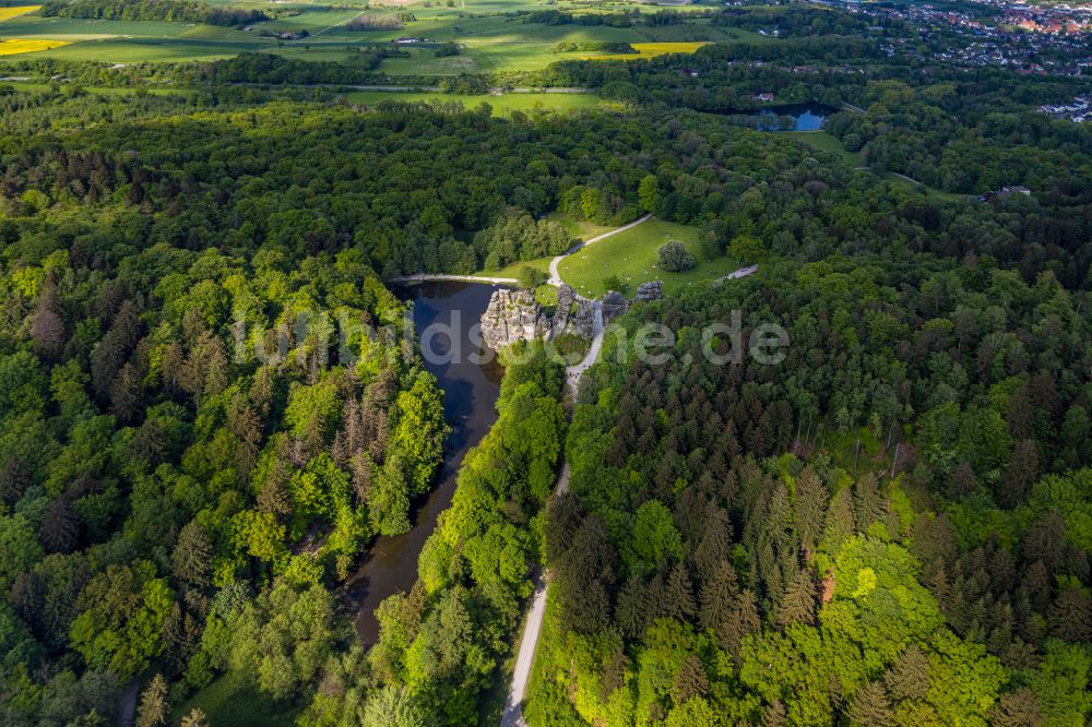 Luftaufnahme Horn-Bad Meinberg - Gesteinsformation Sandsteinformation Externsteine in Horn-Bad Meinberg im Bundesland Nordrhein-Westfalen, Deutschland