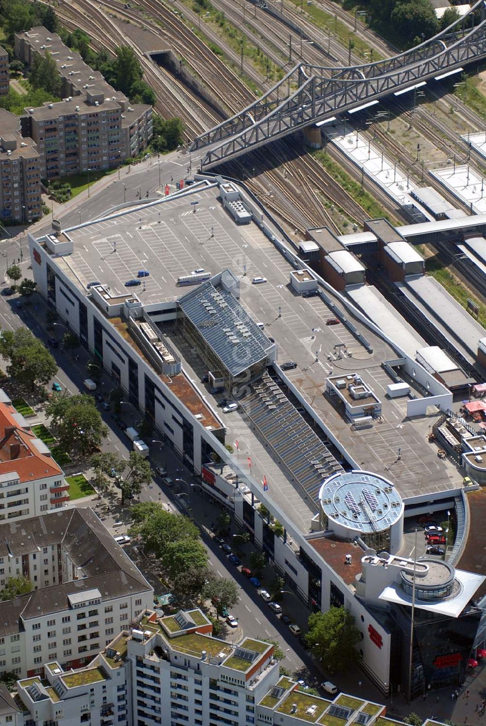 Luftbild Berlin - Gesundbrunnencenter im Berliner Stadtteil Wedding