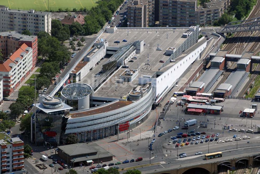 Berlin aus der Vogelperspektive: Gesundbrunnencenter im Berliner Stadtteil Wedding