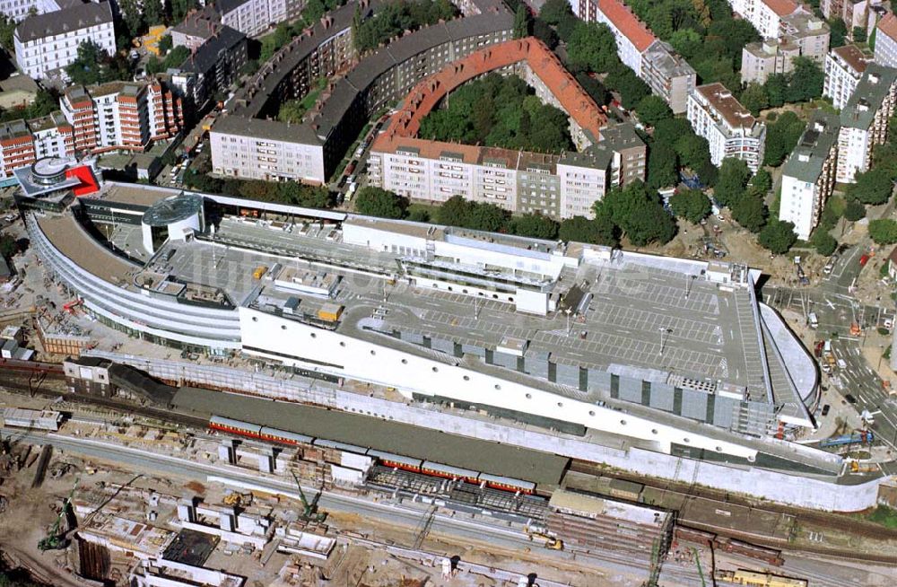 Luftaufnahme Berlin-Wedding - Gesundbrunnencenter der ECE am S-Bahnhof Gesundbrunnen im Wedding 25.09.1997