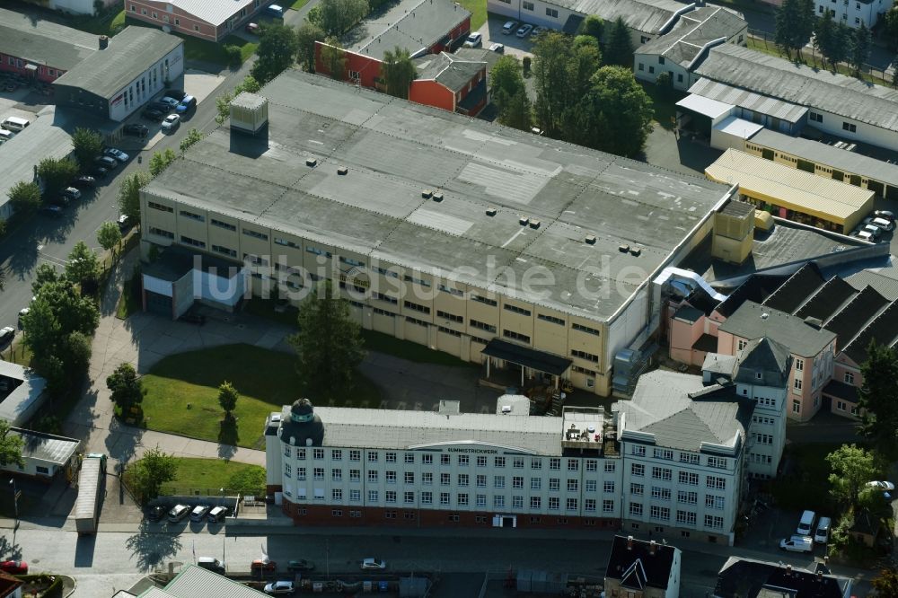 Luftaufnahme Zeulenroda-Triebes - Gesundheitszentrum und Ärztehaus an der Greizer Straße in Zeulenroda-Triebes im Bundesland Thüringen, Deutschland