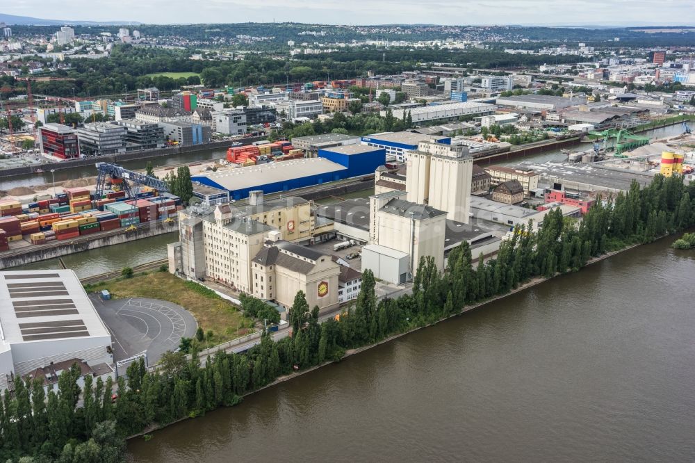 Frankfurt am Main aus der Vogelperspektive: Getreide Speicher- Hochsilo in Frankfurt am Main im Bundesland Hessen