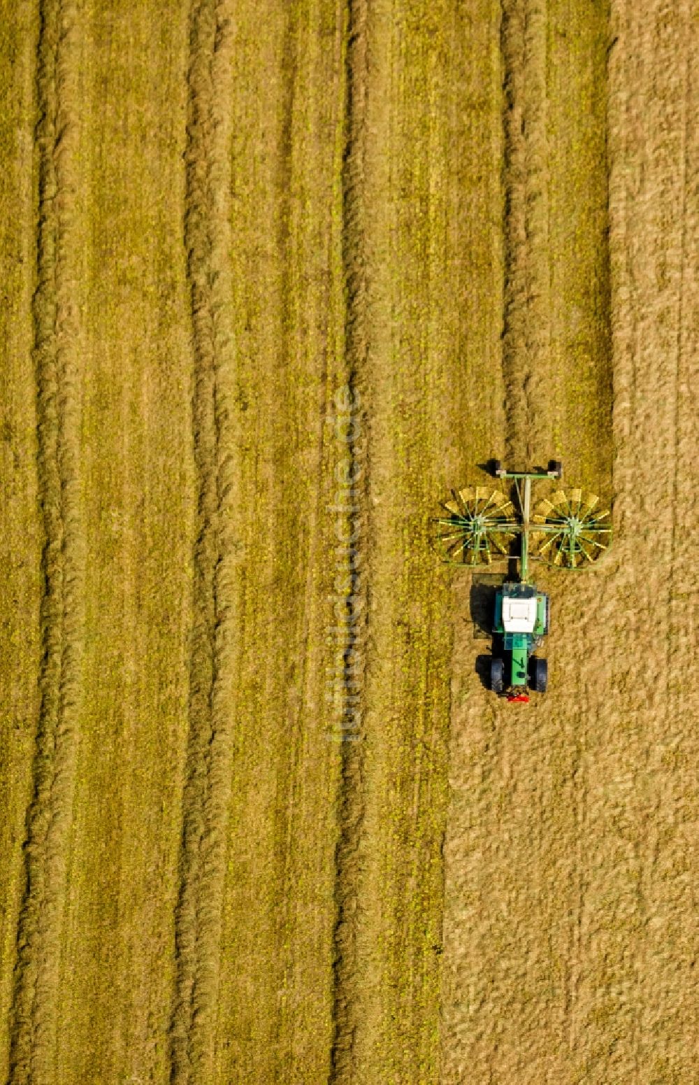 Sprockhövel von oben - Getreide- und Strohernte in Sprockhövel im Bundesland Nordrhein-Westfalen