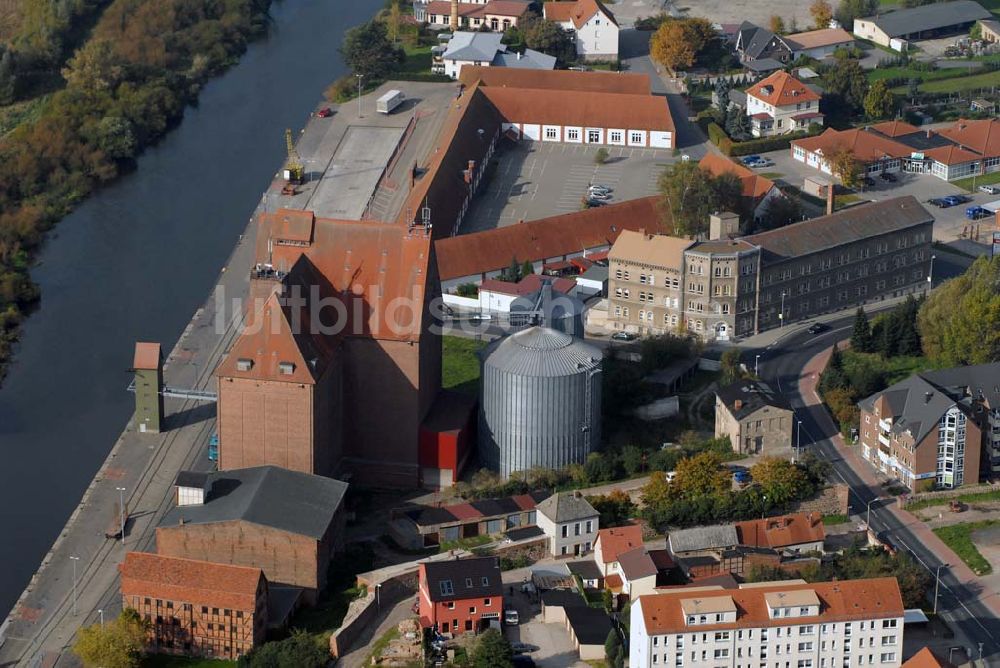 Luftaufnahme Demmin - Getreidespeicher am Peenehafen