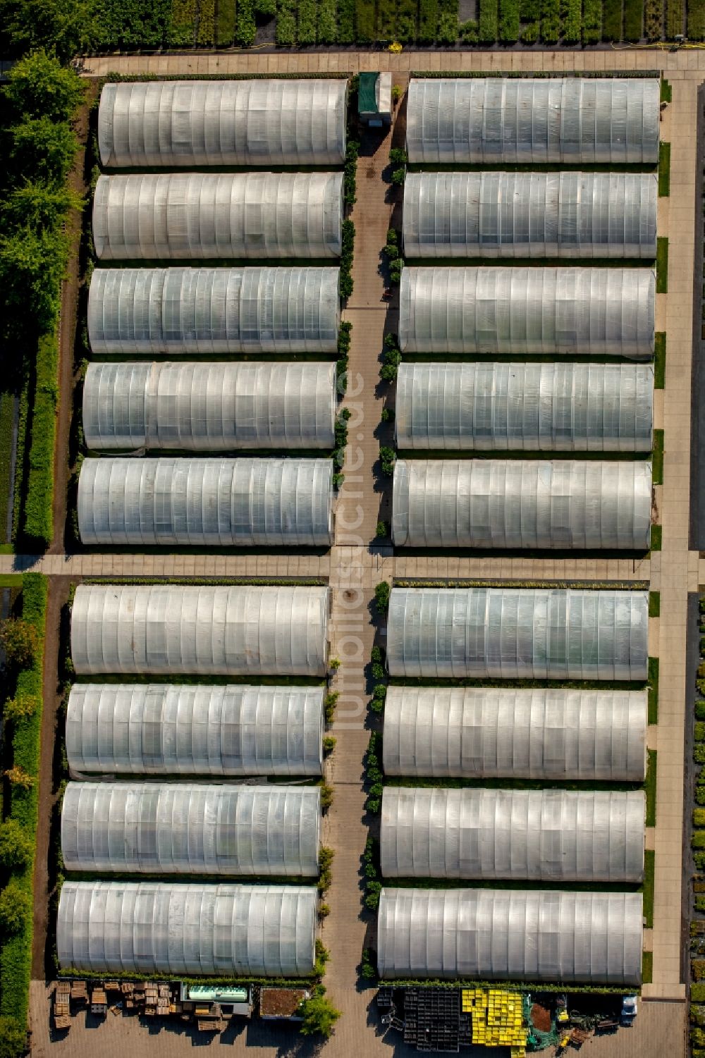 Heiligenhaus aus der Vogelperspektive: Gewächshausreihen zur Gemüsezucht in Heiligenhaus im Bundesland Nordrhein-Westfalen