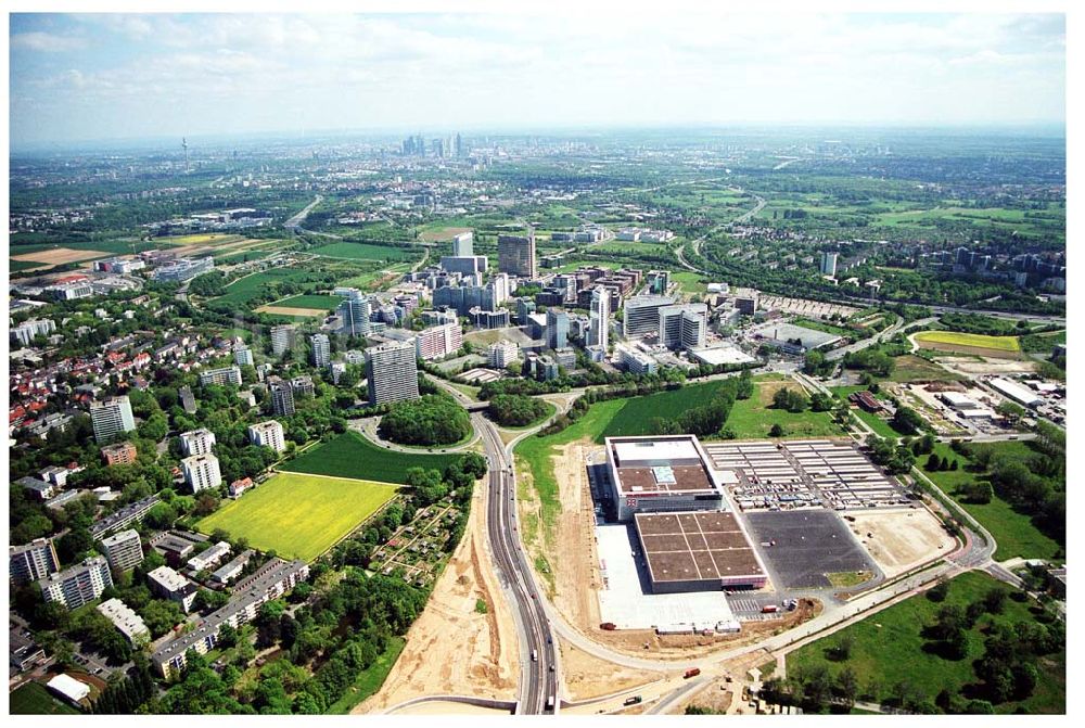 Eschborn von oben - Gewerbe- und Entwicklugsgebiet Sossenheim