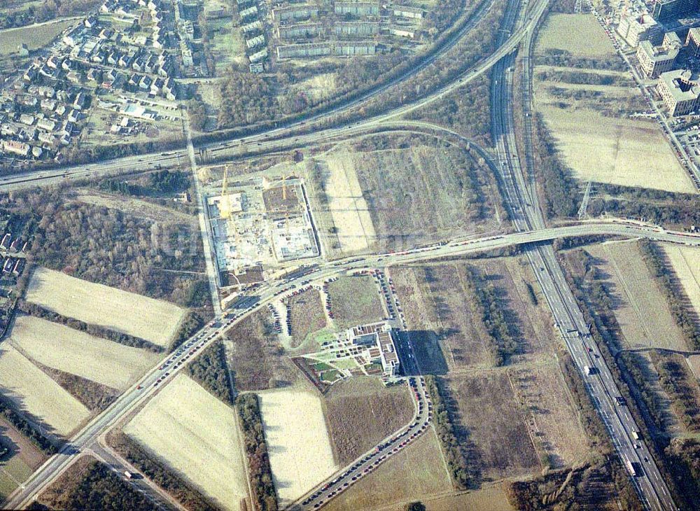 Luftbild Frankfurt am Main - Gewerbe- und Entwicklungsgebiet der HVB-Projekt am Eschenborner Dreieck in Frankfurt Sossenheim (Hessen).