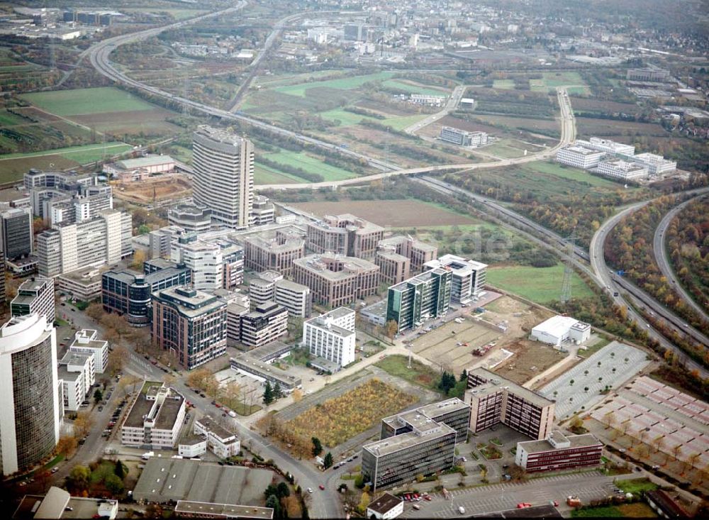 Luftaufnahme Frankfurt am Main - Gewerbe- und Entwicklungsgebiet der HVB-Projekt am Gewerbegebiet Eschenborn - Süd in Frankfurt Sossenheim (Hessen).