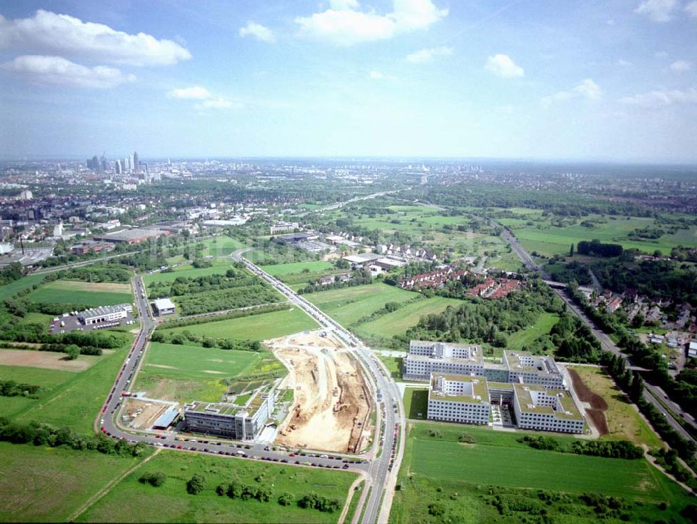 Luftbild Frankfurt am Main - Gewerbe- und Entwicklungsgebiet der HVB-Projekt am Gewerbegebiet Eschenborn - Süd in Frankfurt Sossenheim (Hessen).