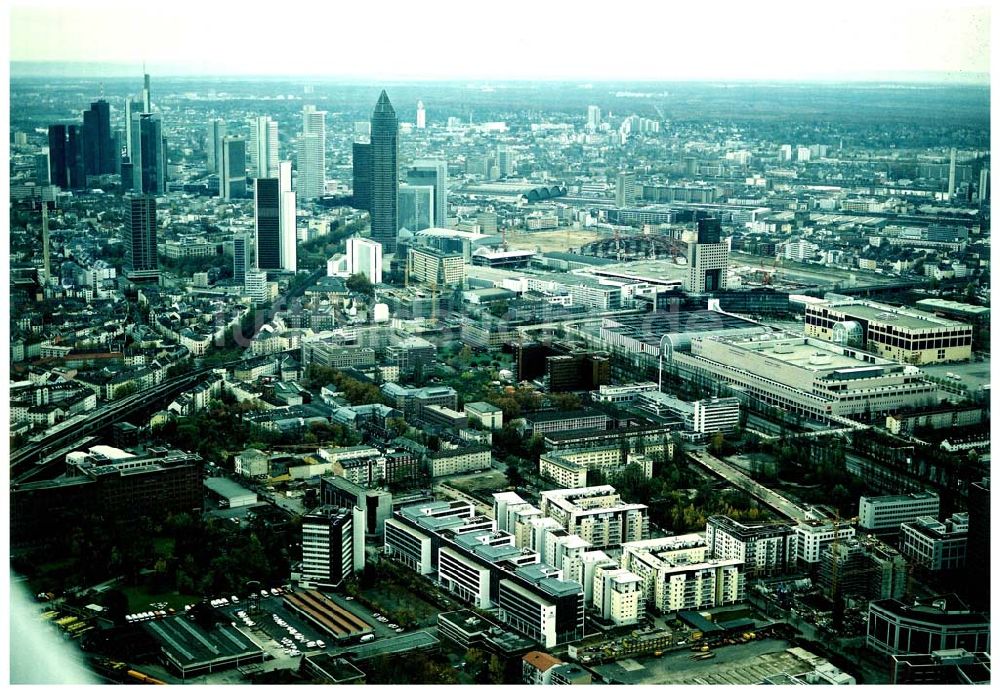 Luftbild Frankfurt am Main - Gewerbe- und Entwicklungsgebiet der HVB-Projekt an der Theodor-Heuss-Allee in Frankfurt/Main. (Hessen).