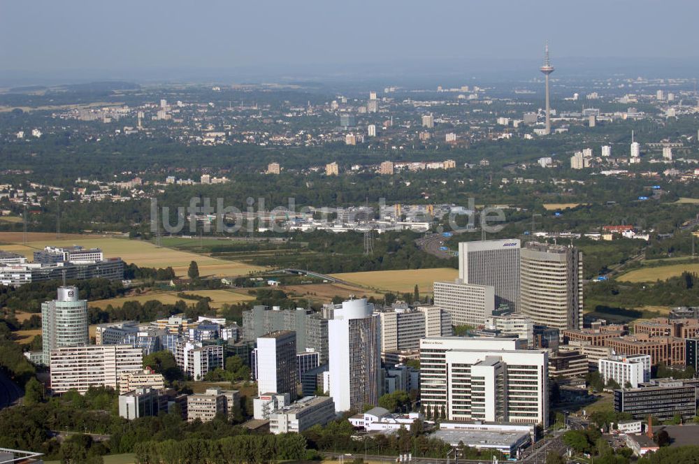 Eschborn aus der Vogelperspektive: Gewerbe und Entwicklungsgebiet Sossenheim der HVB-Projekt am Gewerbegebiet Eschborn