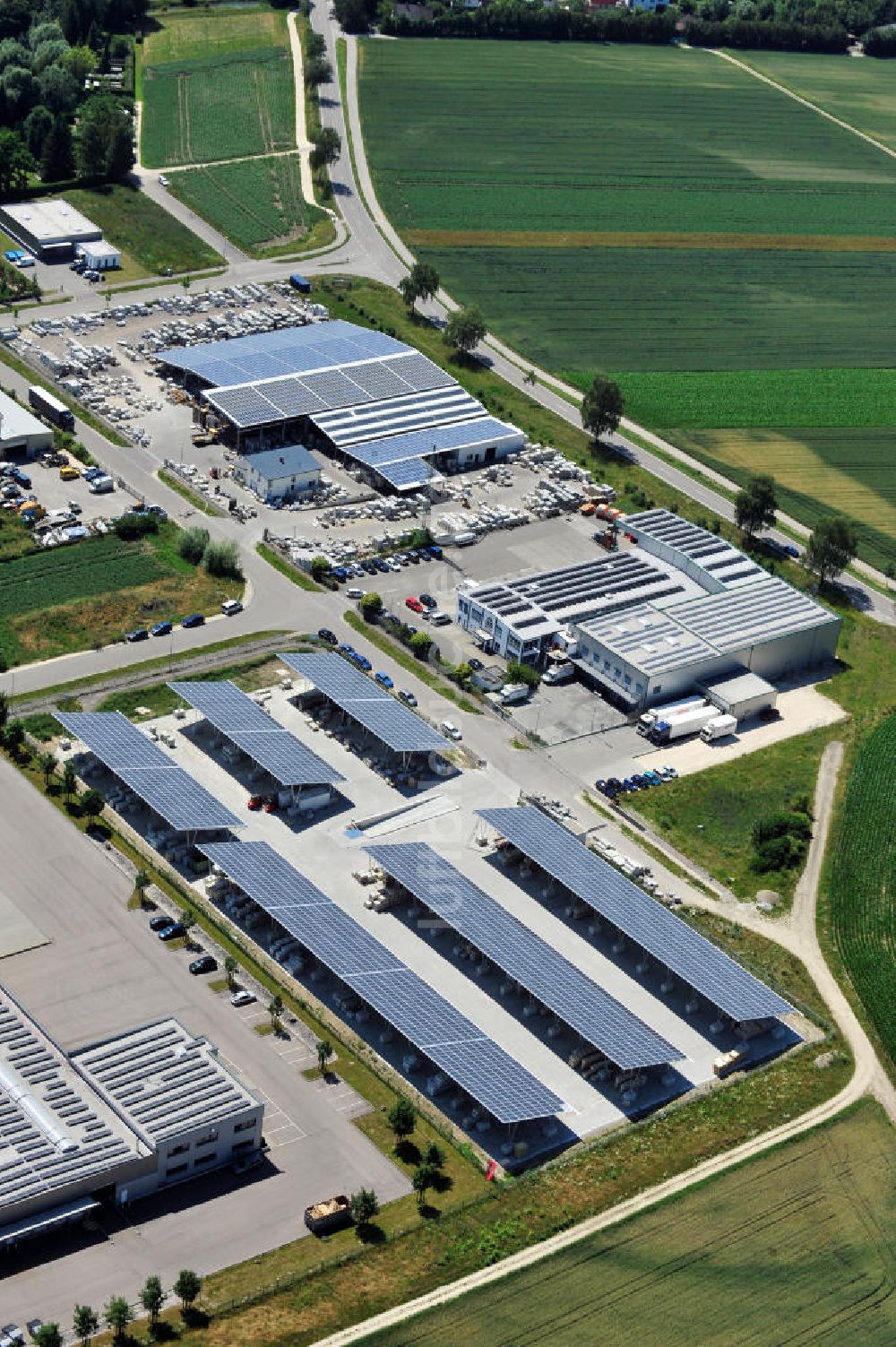 Luftaufnahme Leipheim - Gewerbe- und Industriegebiet Spinnmähder in Leipheim / Bayern