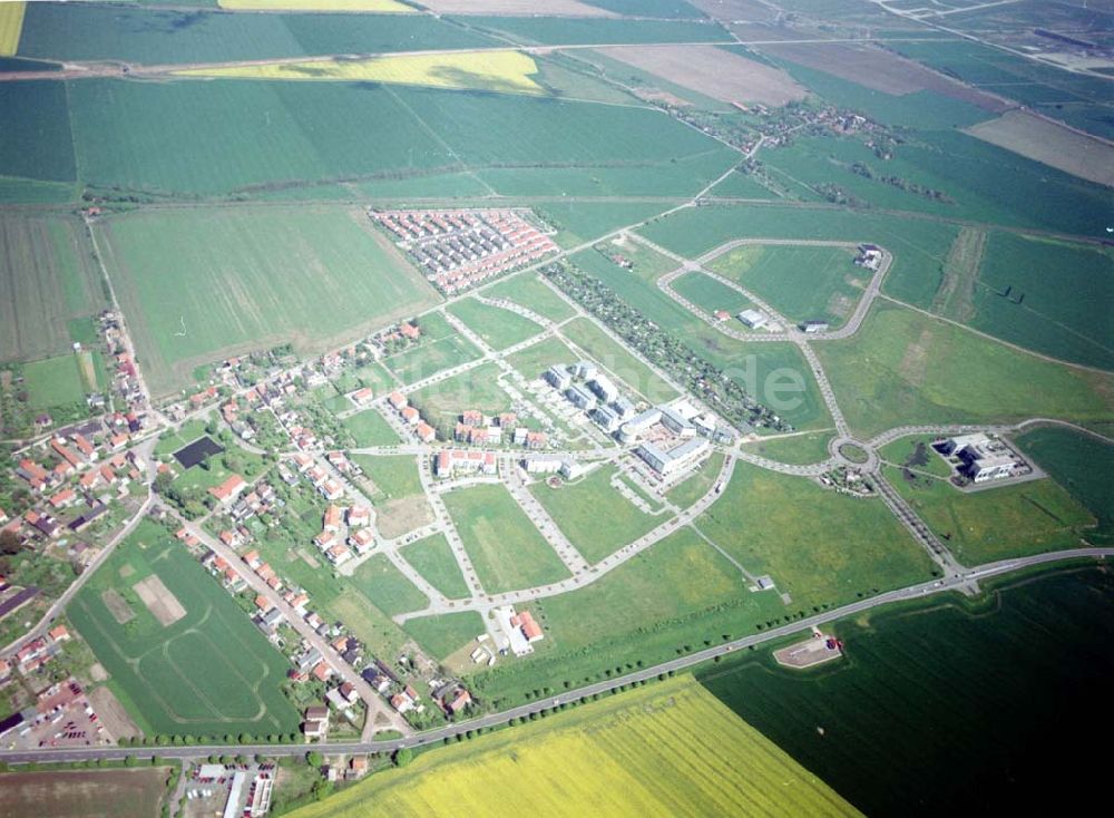 Luftaufnahme Großkugel / Sachsen - Anhalt - Gewerbe- und Wohngebiet der HVB Projekt in Großkugel am Schkeuditzer Kreuz.