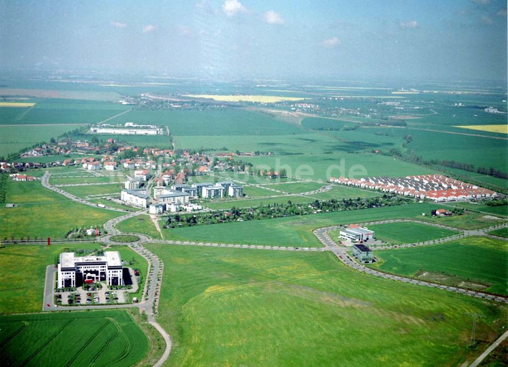 Großkugel / Sachsen - Anhalt von oben - Gewerbe- und Wohngebiet der HVB Projekt in Großkugel am Schkeuditzer Kreuz.