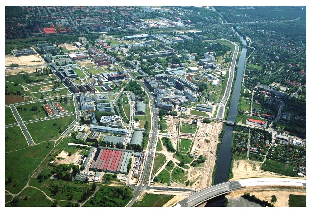 Berlin-Adlershof von oben - Gewerbegebiet Adlershof