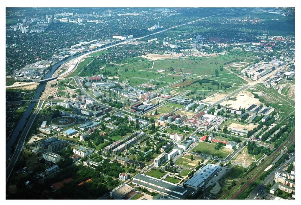 Berlin-Adlershof aus der Vogelperspektive: Gewerbegebiet Adlershof