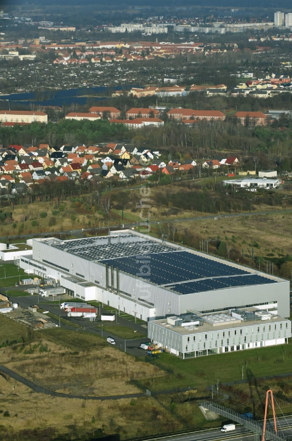 Frankfurt (Oder) von oben - Gewerbegebiet der Astronergy Solarmodule GmbH Chint-Allee in Frankfurt (Oder) im Bundesland Brandenburg