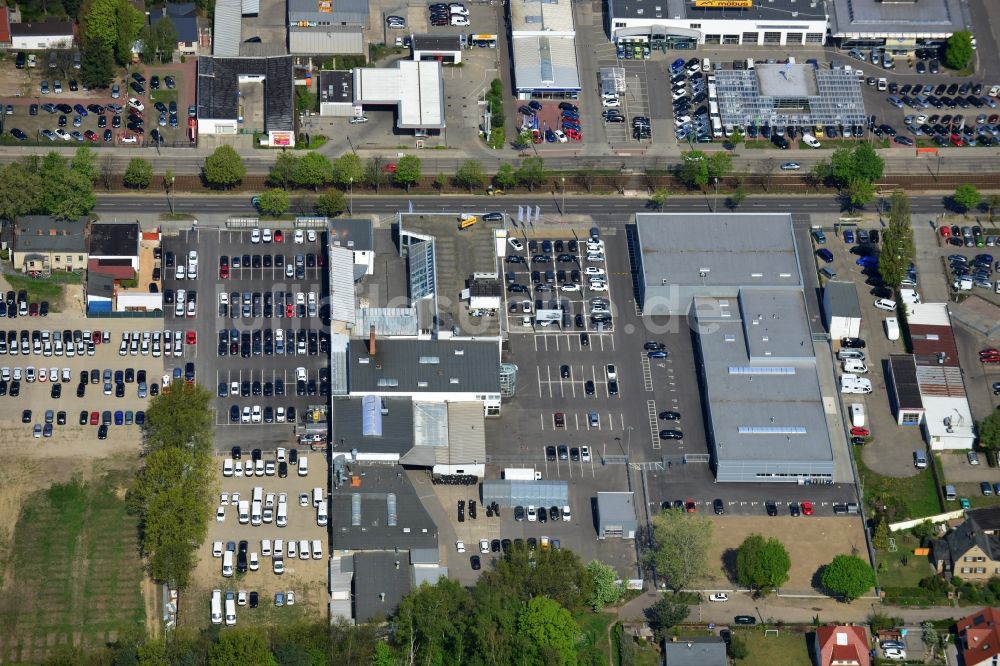 Luftbild Berlin - Gewerbegebiet Autohäuser der Möbus - Gruppe an der Hansastraße im Bezirk Weißensee in Berlin