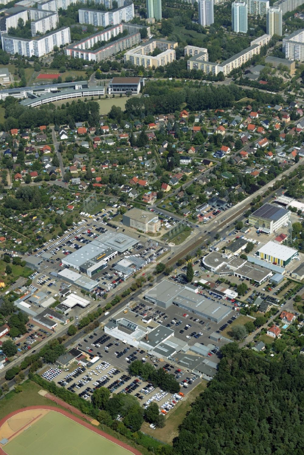 Weißensee, Berlin aus der Vogelperspektive: Gewerbegebiet Autohäuser der Möbus - Gruppe an der Hansastraße im Bezirk Weißensee in Berlin