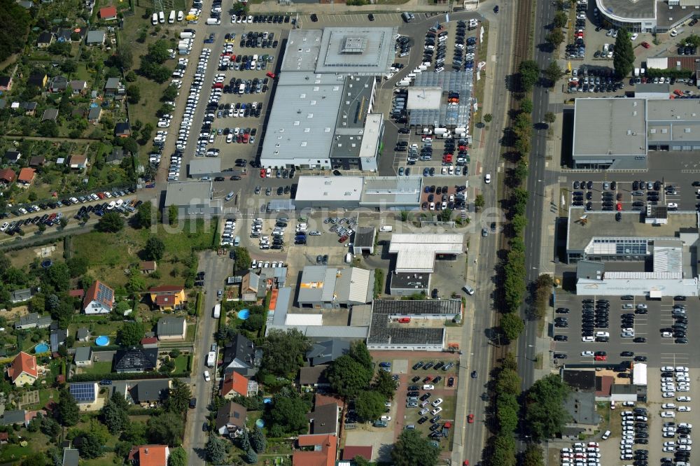 Luftaufnahme Weißensee, Berlin - Gewerbegebiet Autohäuser der Möbus - Gruppe an der Hansastraße im Bezirk Weißensee in Berlin