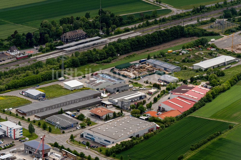 Luftbild Eutingen im Gäu - Gewerbegebiet am Bahnhof in Eutingen im Gäu im Bundesland Baden-Württemberg, Deutschland