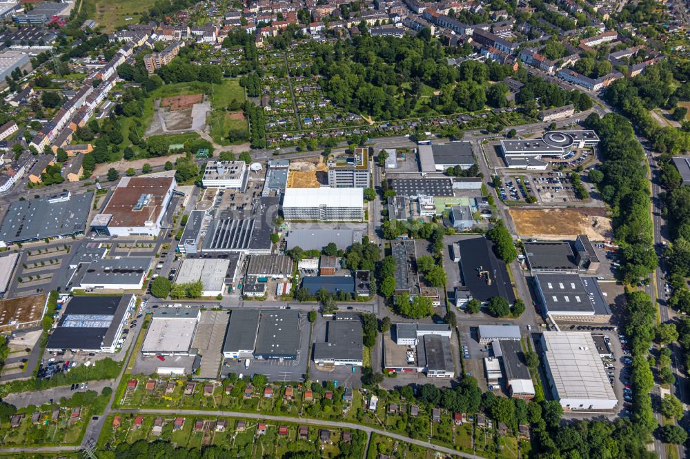 Essen aus der Vogelperspektive: Gewerbegebiet am Berthold-Beitz-Boulevard in Essen im Bundesland Nordrhein-Westfalen, Deutschland