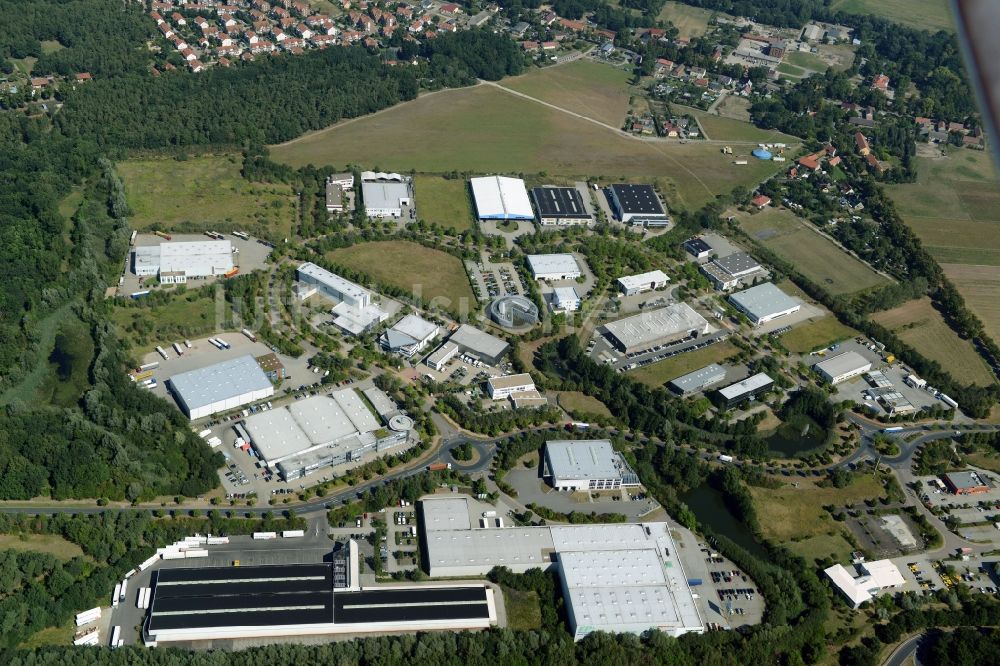 Luftaufnahme Ludwigsfelde - Gewerbegebiet Brandenburg Park Süd an der Autobahn-Abfahrt Genshagen in Ludwigsfelde im Bundesland Brandenburg