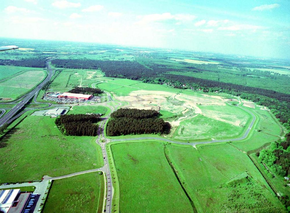 Luftaufnahme Genshagen / BRB - Gewerbegebiet Brandenburg Park der Firma TRIZEC HAHN Deutschland GmbH am südlichen Berliner Ring bei Ludwigsfelde 16