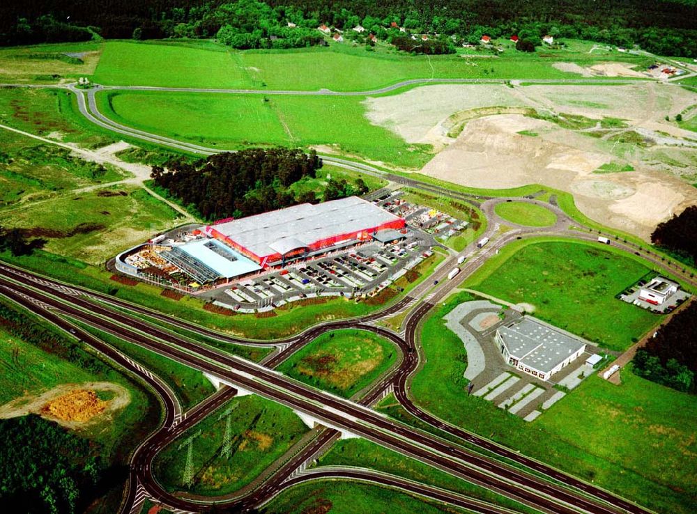 Genshagen / BRB aus der Vogelperspektive: Gewerbegebiet Brandenburg Park der Firma TRIZEC HAHN Deutschland GmbH am südlichen Berliner Ring bei Ludwigsfelde 16