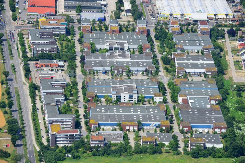 Berlin von oben - Gewerbegebiet mit dem Büro- und Gewerbepark Gip Gewerbe im Park Berlin-Mahlsdorf in Berlin