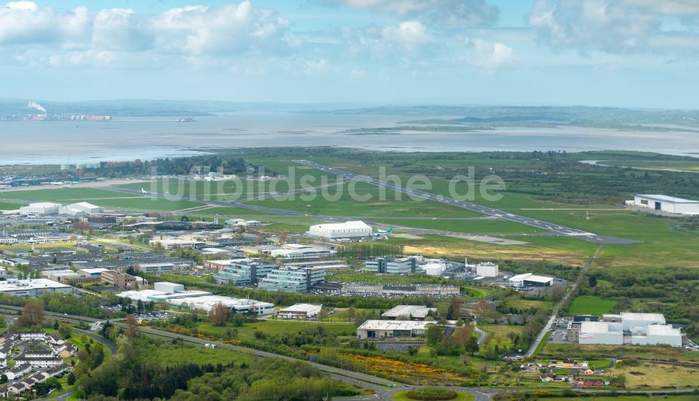 Luftbild Shannon - Gewerbegebiet Business Park in Shannon in Clare, Irland