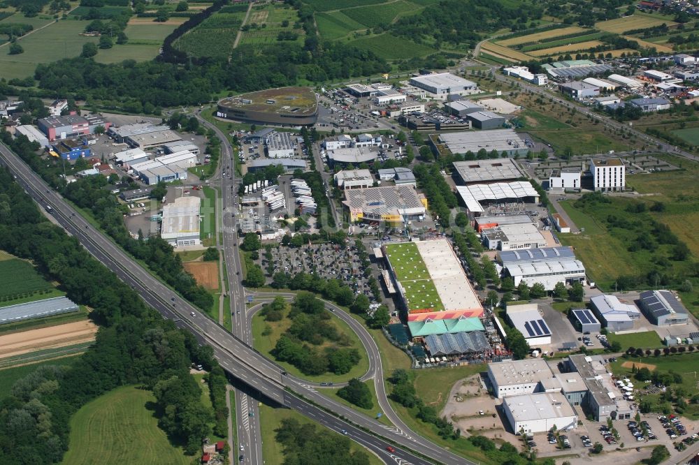 Binzen aus der Vogelperspektive: Gewerbegebiet Dreispitz in Binzen im Bundesland Baden-Württemberg