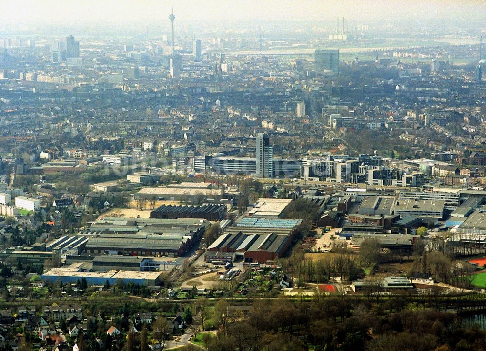 Düsseldorf von oben - Gewerbegebiet in Düsseldorf Flingern im Bundesland Nordrhein-Westfalen