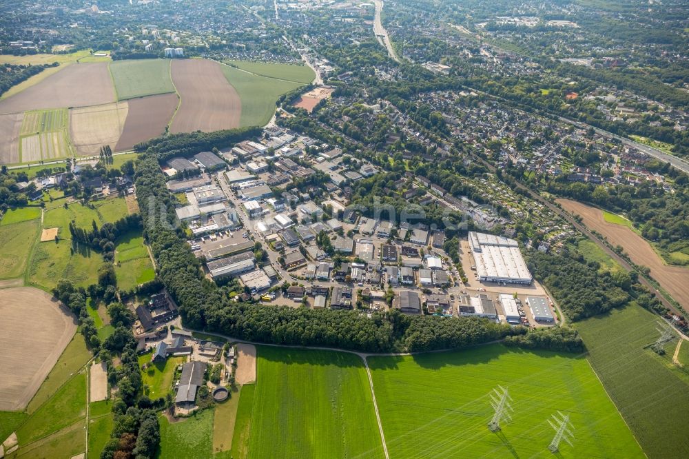 Luftaufnahme Essen - Gewerbegebiet entlang der Adlerstraße in Essen im Bundesland Nordrhein-Westfalen, Deutschland