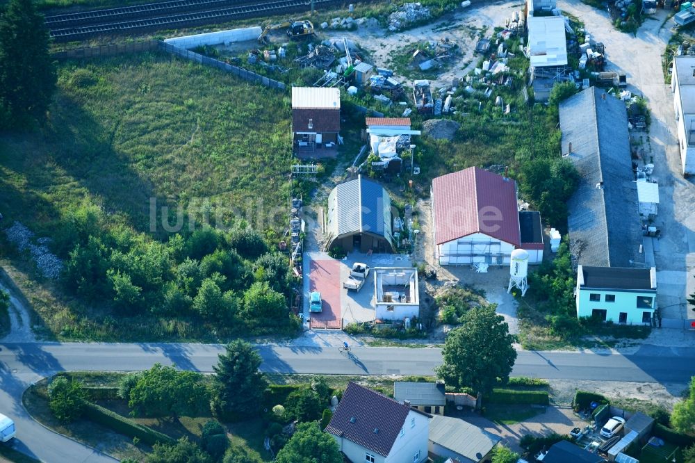 Luftbild Bernau - Gewerbegebiet entlang der Albertshofer Chaussee in Bernau im Bundesland Brandenburg, Deutschland