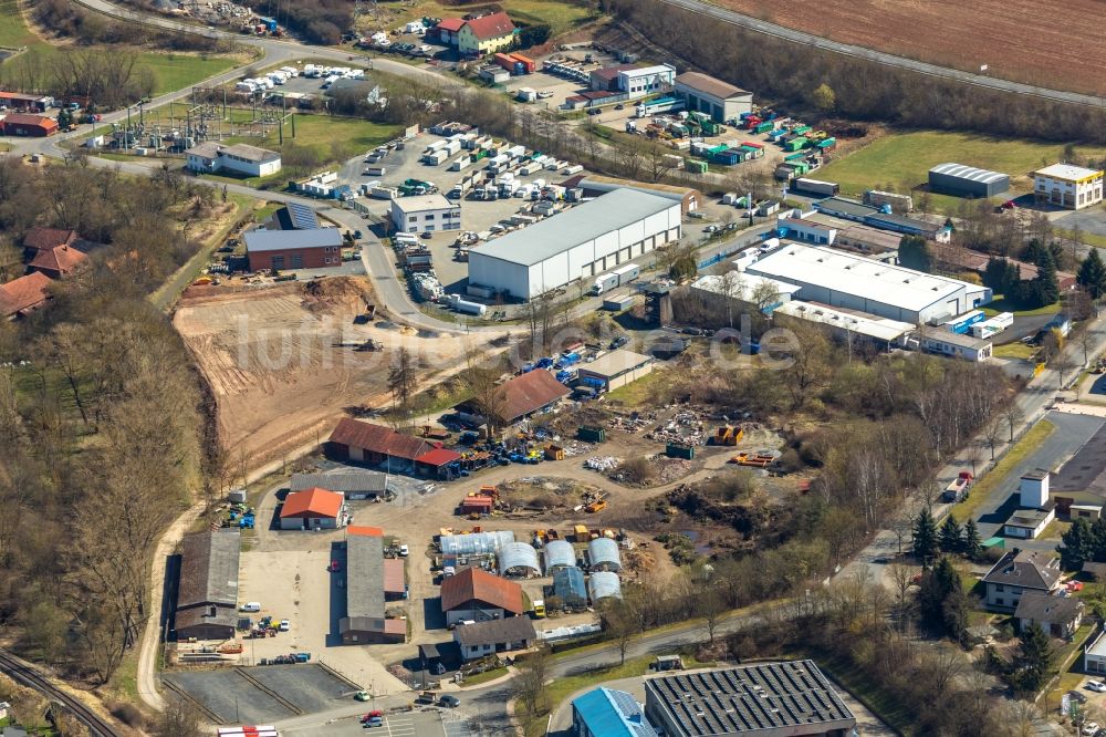 Luftaufnahme Bad Wildungen - Gewerbegebiet entlang der Chattenstraße in Bad Wildungen im Bundesland Hessen, Deutschland