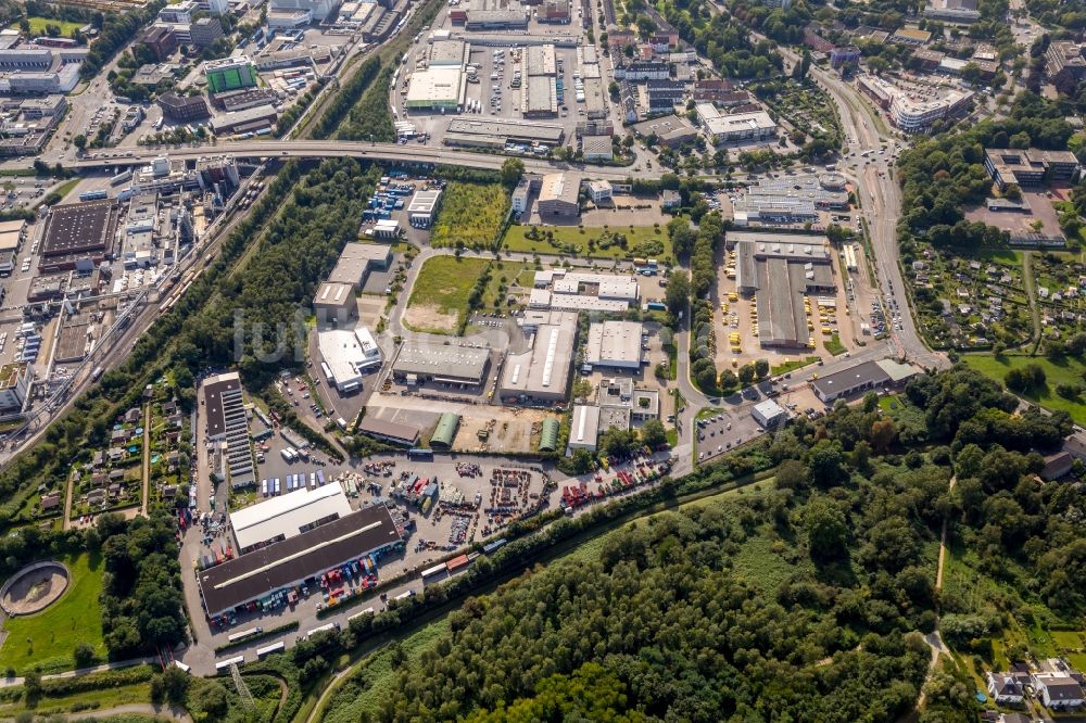 Luftaufnahme Essen - Gewerbegebiet entlang der Herzogstraße in Essen im Bundesland Nordrhein-Westfalen, Deutschland