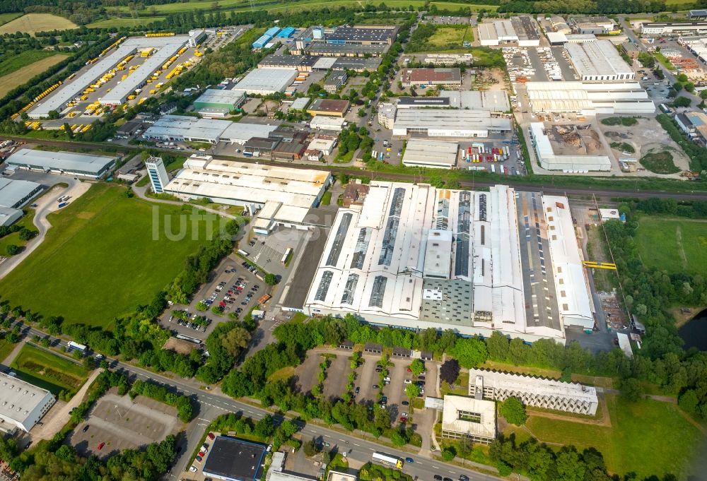 Hagen von oben - Gewerbegebiet entlang der Industriestraße in Hagen im Bundesland Nordrhein-Westfalen, Deutschland