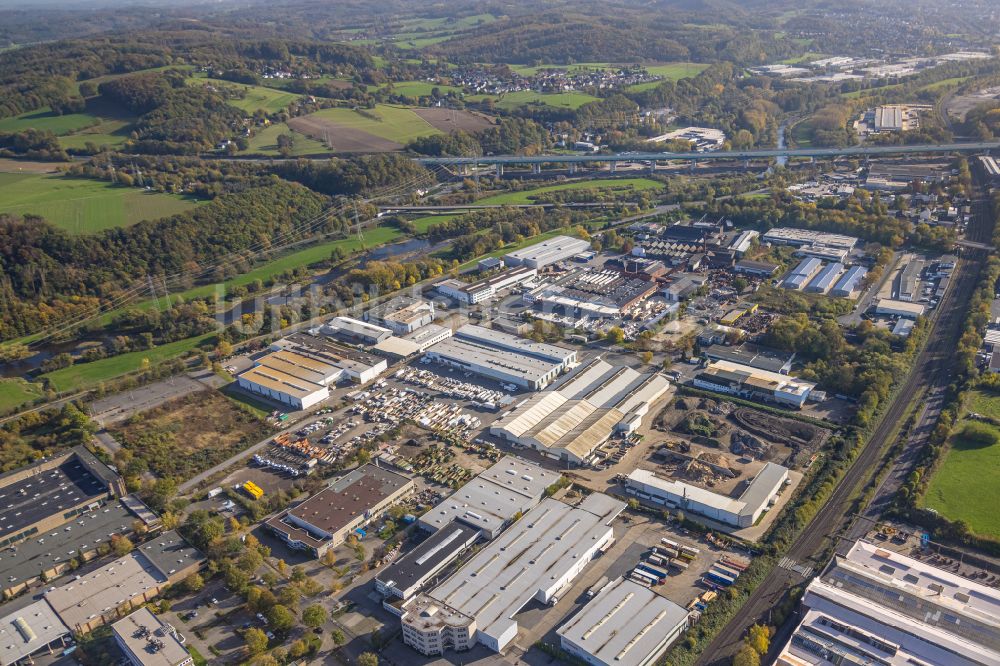 Hagen von oben - Gewerbegebiet entlang der Industriestraße in Hagen im Bundesland Nordrhein-Westfalen, Deutschland