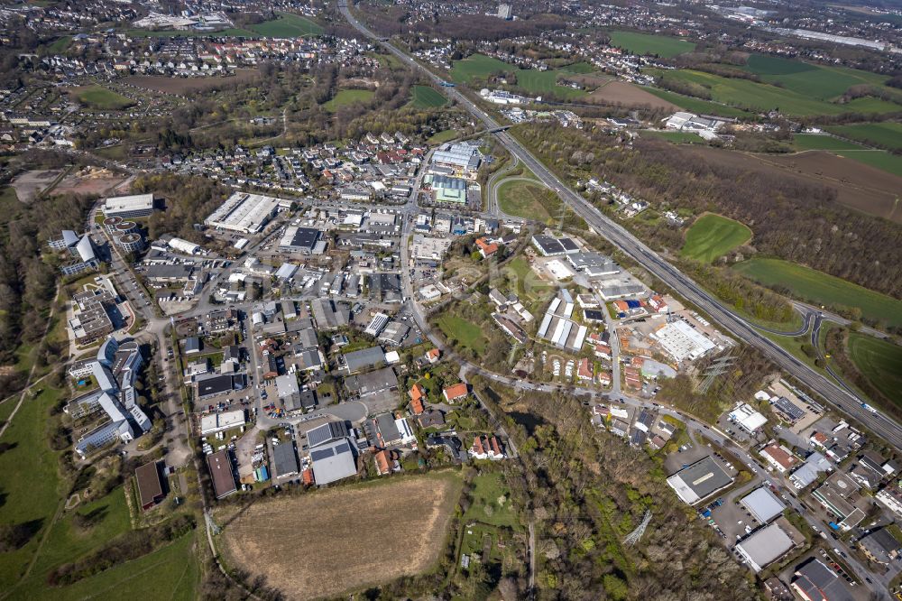 Luftaufnahme Wullen - Gewerbegebiet entlang der Pferdebachstraße und Liegnitzer Straße in Wullen im Bundesland Nordrhein-Westfalen, Deutschland