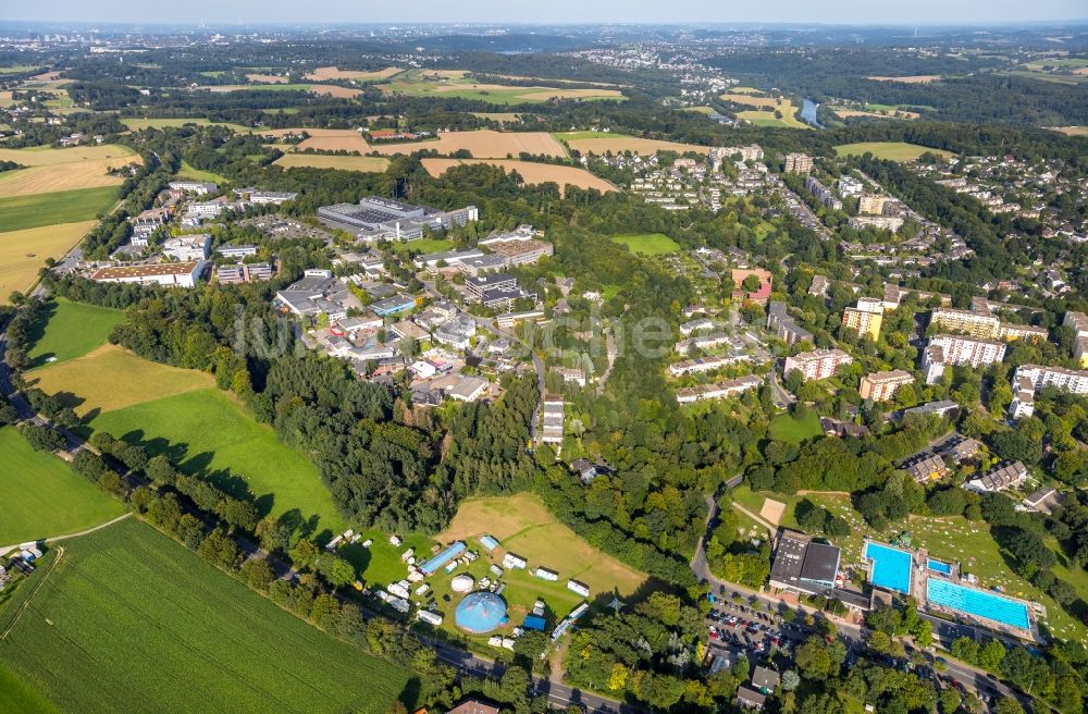 Essen von oben - Gewerbegebiet entlang der Straße Im Teelbruch in Essen im Bundesland Nordrhein-Westfalen, Deutschland