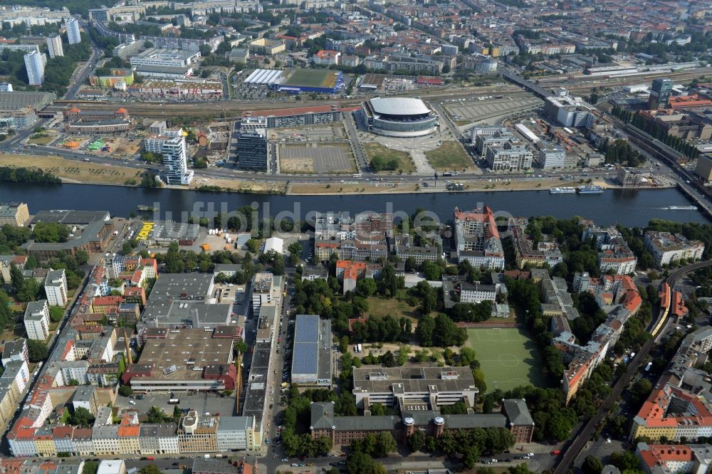 Luftbild Berlin - Gewerbegebiet und Firmenansiedlung am Zeughof im Stadtteil Kreuzberg in Berlin