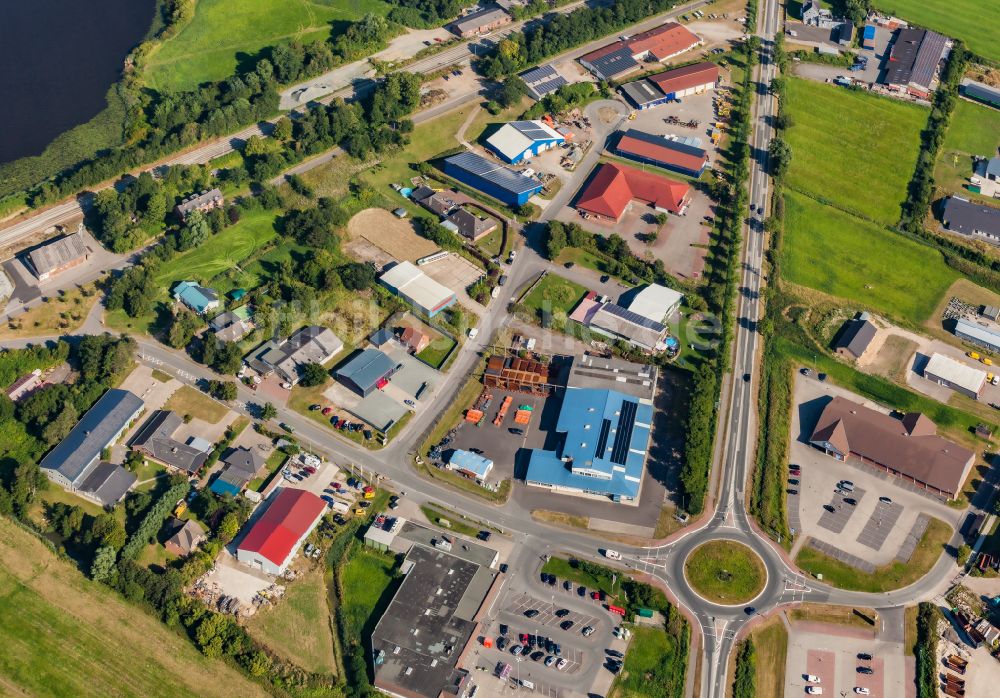 Friedrichstadt von oben - Gewerbegebiet in Friedrichstadt im Bundesland Schleswig-Holstein, Deutschland