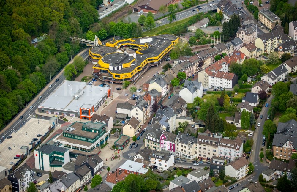 Ennepetal von oben - Gewerbegebiet Gasstraße - Neustraße mit gelben Haus Ennepetal in Ennepetal im Bundesland Nordrhein-Westfalen